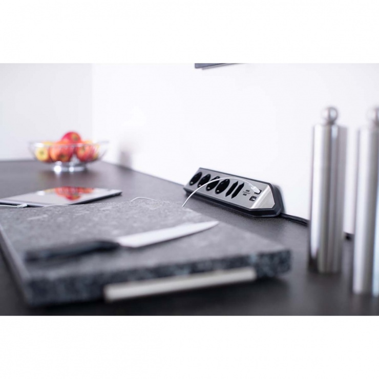 Imagine Prelungitor cu 6 prize Schuko + 2 x Euro + 2 x USB 2m, Brennenstuhl 1153590610