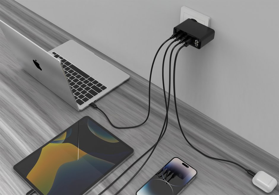 Imagine Incarcator priza Fast charger cu 1 x USB-A + 3 x USB-C 100W GaN, Gembird TA-UC-PDQC100LCD-01-BK