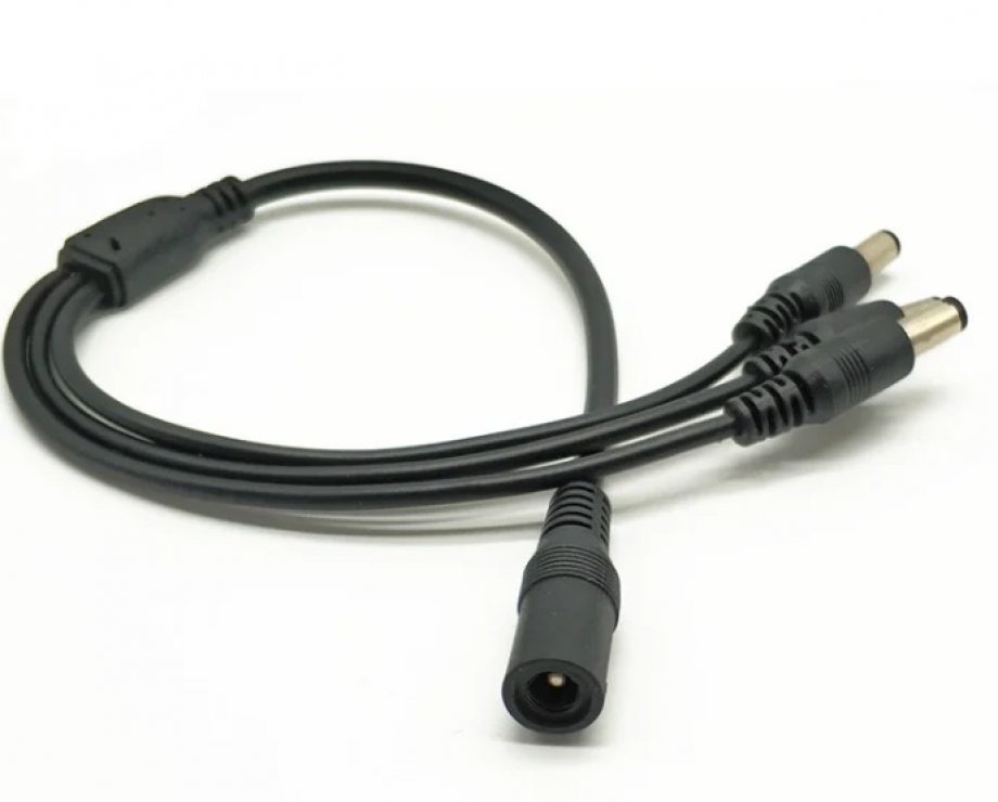 Imagine Splitter cablu alimentare 1 x DC 5.5x2.1mm la 3 x DC 5.5x2.1mm M-T, DC1-3